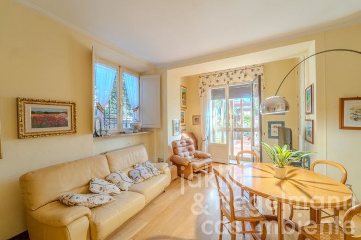 Image No.28-3 Bed Townhouse for sale