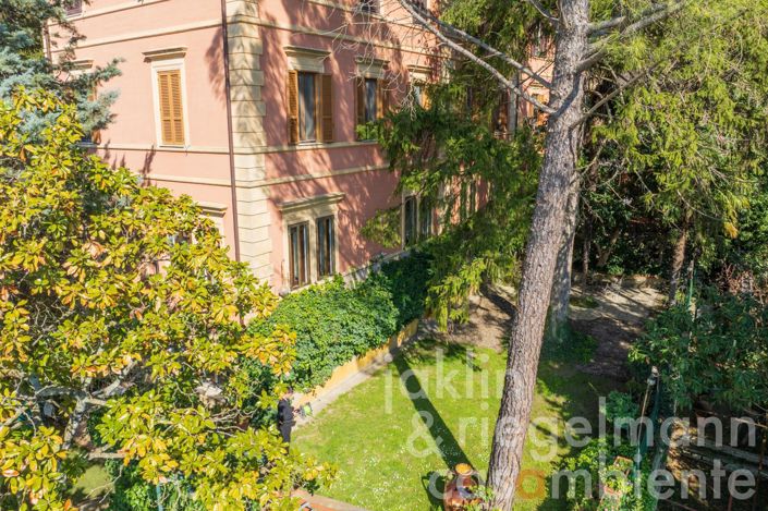 Image No.6-3 Bed Townhouse for sale