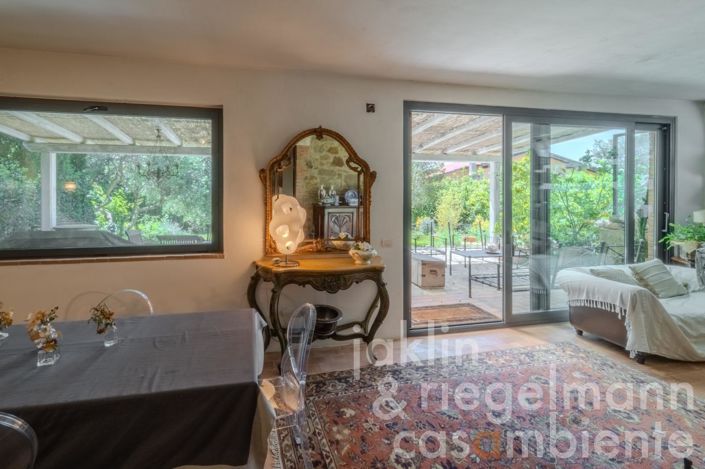 Image No.18-3 Bed Country House for sale
