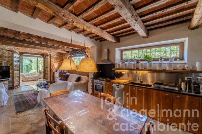 Image No.24-3 Bed Country House for sale