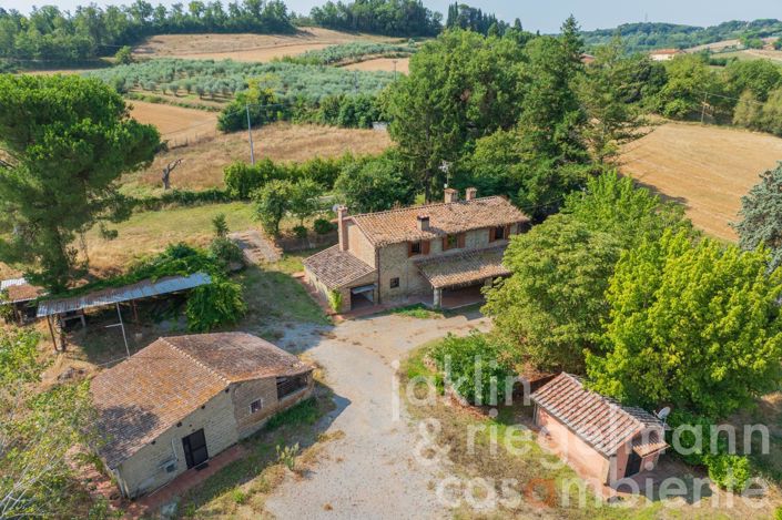 Image No.2-Ferme de 4 chambres à vendre à Citta della Pieve