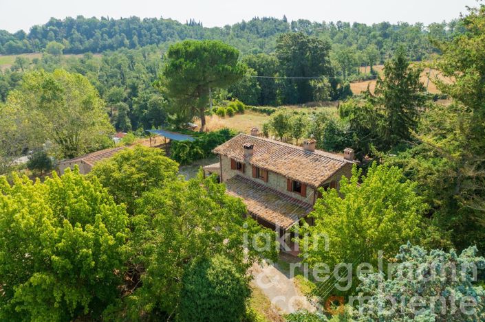 Image No.7-4 Bed Farmhouse for sale