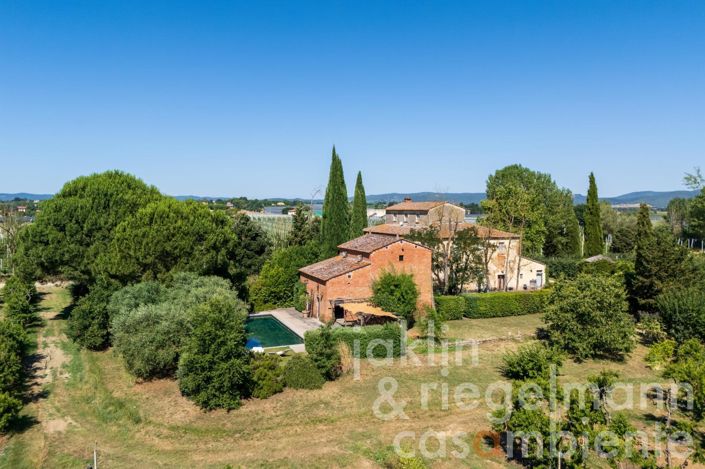 Image No.19-10 Bed Villa for sale