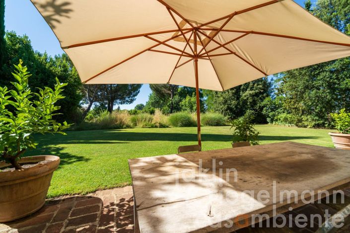 Image No.46-10 Bed Villa for sale