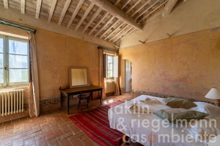 Image No.66-10 Bed Villa for sale