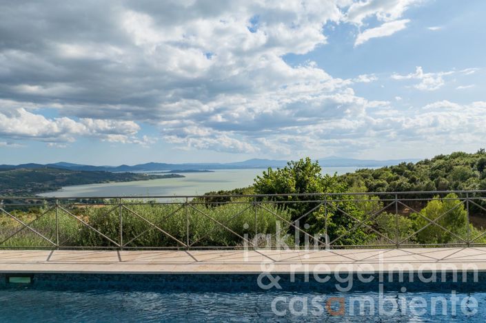 Image No.17-5 Bed Villa for sale