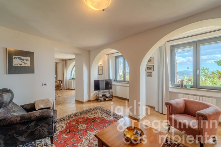 Image No.34-5 Bed Villa for sale