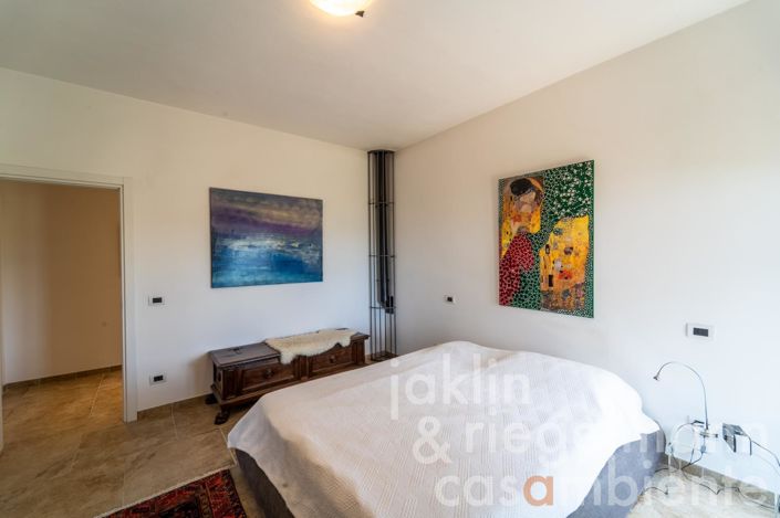 Image No.47-5 Bed Villa for sale