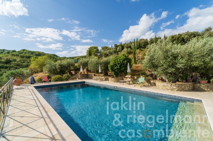 Image No.63-5 Bed Villa for sale