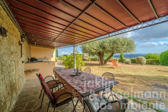 Image No.65-5 Bed Villa for sale