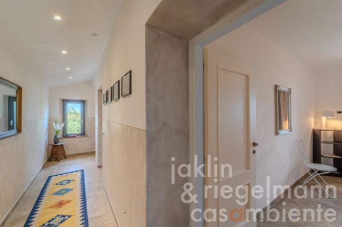 Image No.88-5 Bed Villa for sale