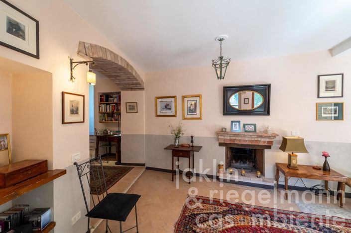 Image No.13-3 Bed Townhouse for sale