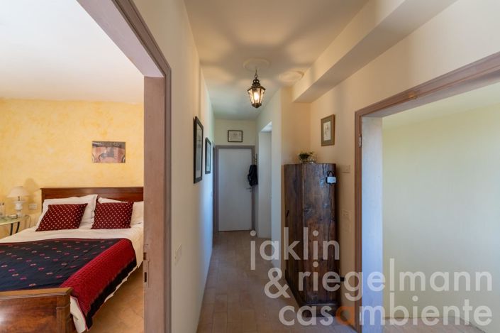 Image No.19-3 Bed Townhouse for sale