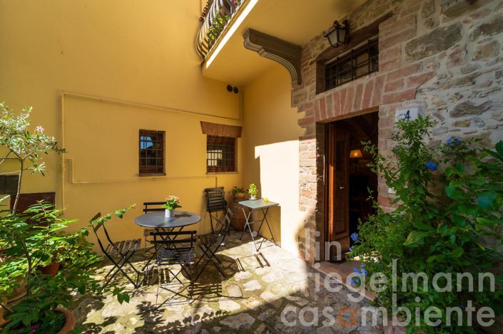 Image No.30-3 Bed Townhouse for sale