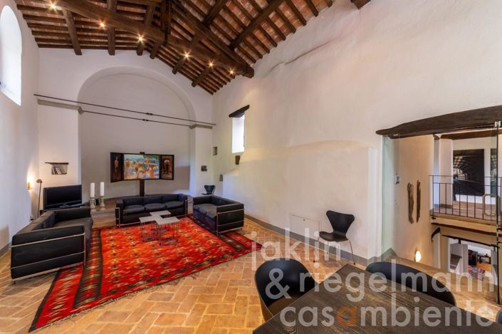 Image No.27-4 Bed Country House for sale