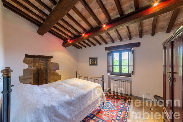 Image No.39-4 Bed Country House for sale