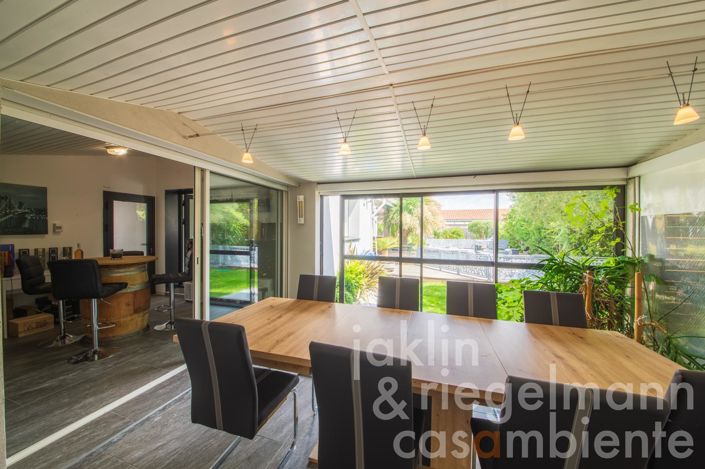 Image No.15-5 Bed Townhouse for sale