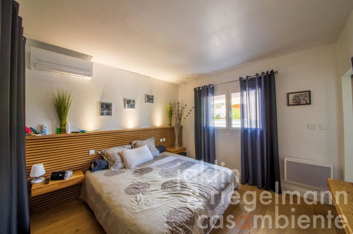 Image No.16-5 Bed Townhouse for sale