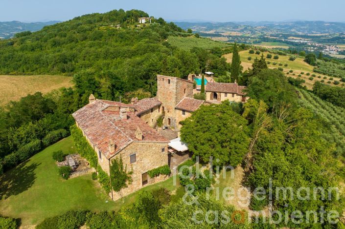 Image No.1-7 Bed Country House for sale