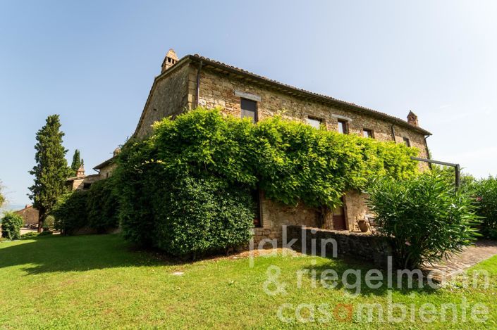 Image No.15-Maison de campagne de 7 chambres à vendre à Perugia
