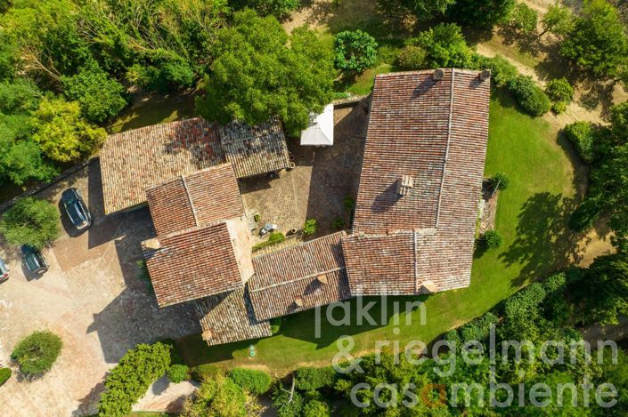 Image No.22-Maison de campagne de 7 chambres à vendre à Perugia