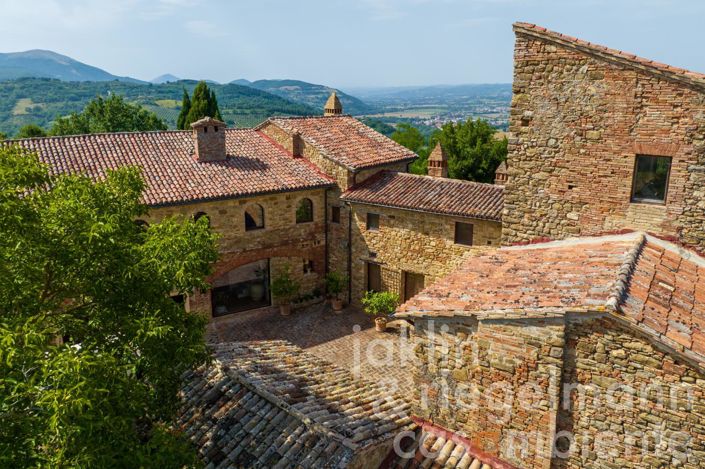 Image No.23-Maison de campagne de 7 chambres à vendre à Perugia