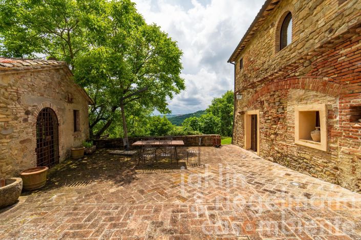 Image No.30-Maison de campagne de 7 chambres à vendre à Perugia