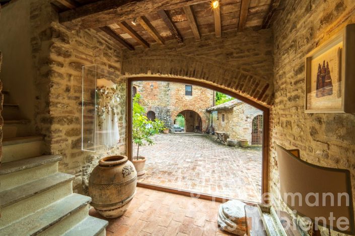 Image No.36-Maison de campagne de 7 chambres à vendre à Perugia