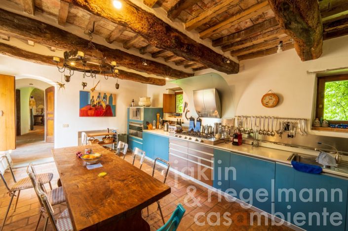 Image No.42-Maison de campagne de 7 chambres à vendre à Perugia
