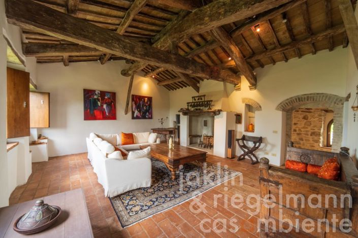 Image No.47-7 Bed Country House for sale