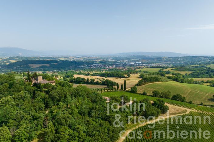 Image No.6-7 Bed Country House for sale