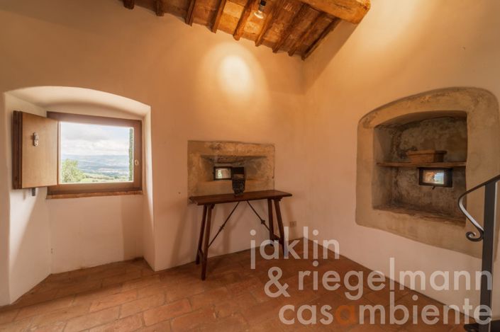 Image No.64-7 Bed Country House for sale