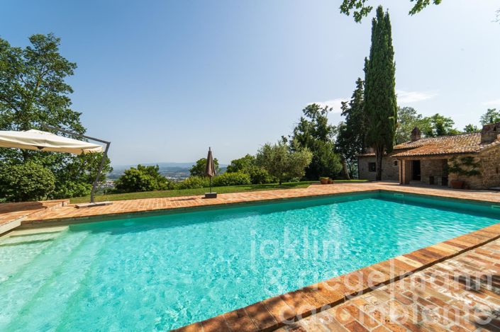 Image No.71-7 Bed Country House for sale