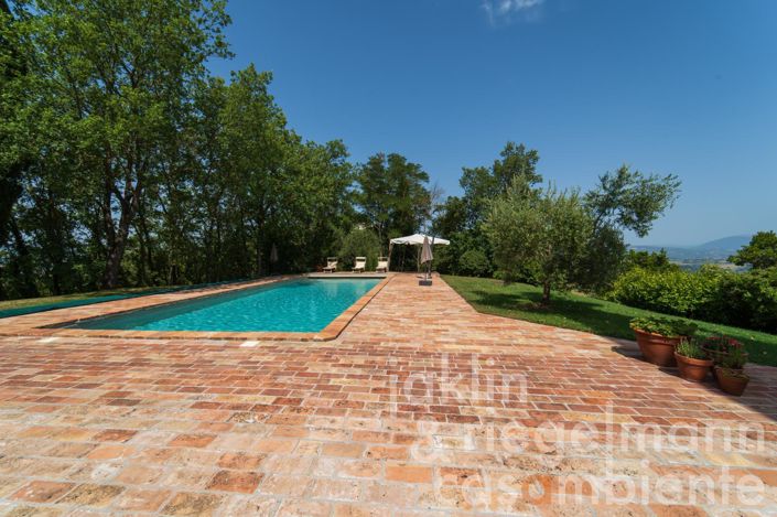 Image No.75-7 Bed Country House for sale