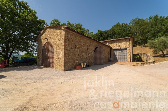 Image No.81-7 Bed Country House for sale