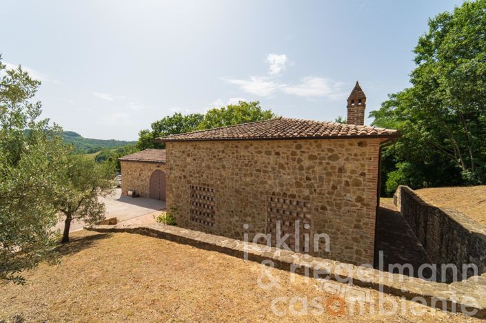 Image No.83-7 Bed Country House for sale