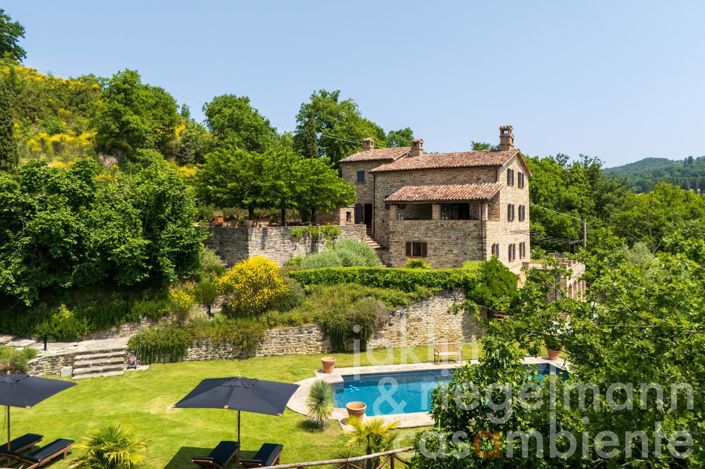 Image No.1-4 Bed Country House for sale