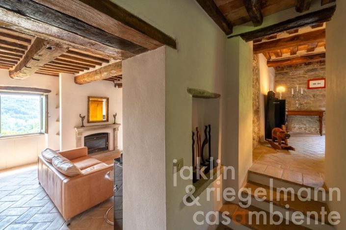 Image No.52-4 Bed Country House for sale