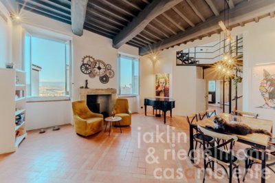 Jaklin Riegelmann & Casambiente most sold property