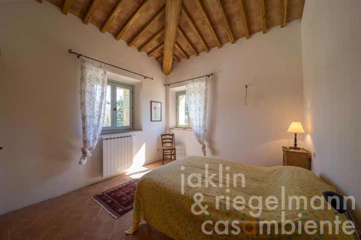 Image No.29-4 Bed Country House for sale