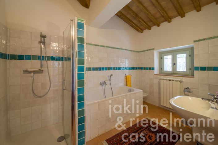 Image No.30-Maison de campagne de 4 chambres à vendre à Cinigiano