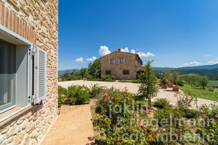 Image No.63-7 Bed Country House for sale