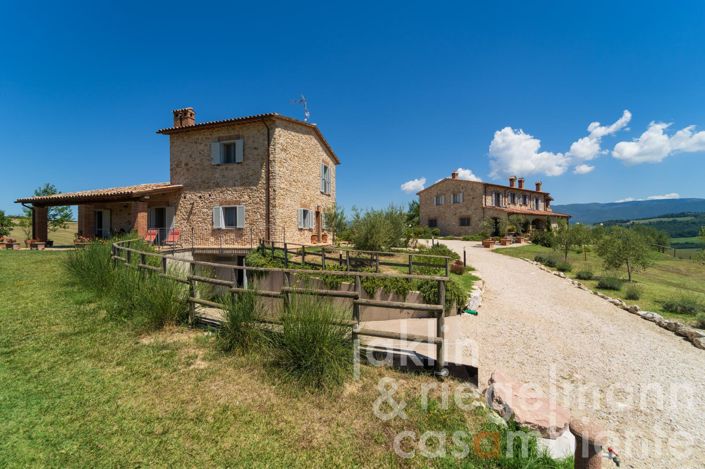 Image No.68-7 Bed Country House for sale