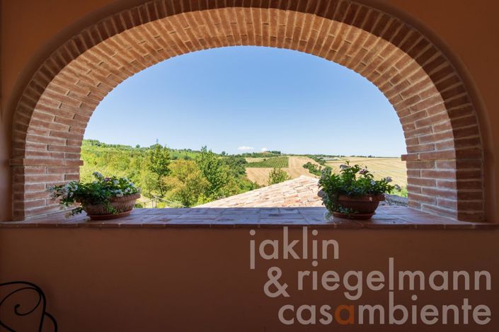 Image No.87-7 Bed Country House for sale