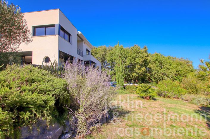 Image No.4-4 Bed Villa for sale