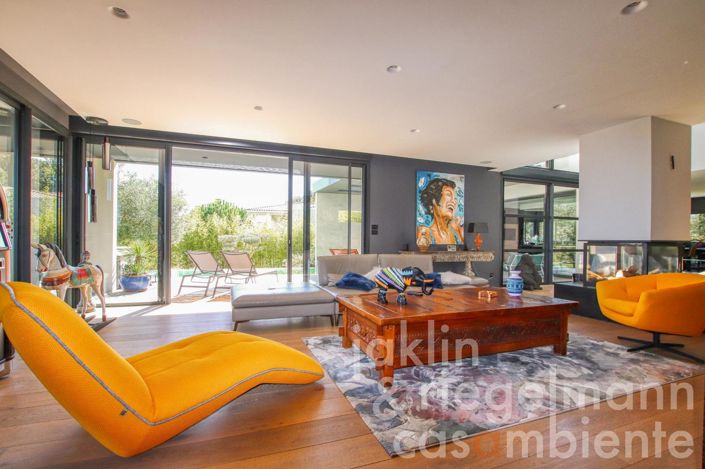 Image No.7-4 Bed Villa for sale