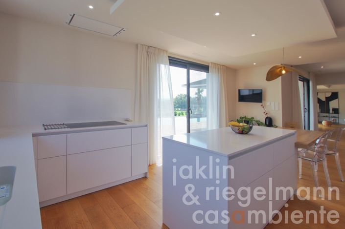 Image No.21-4 Bed Country House for sale