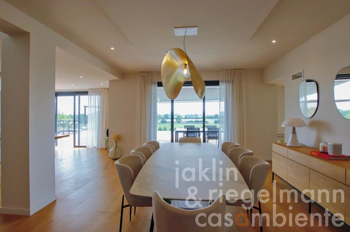 Image No.23-4 Bed Country House for sale