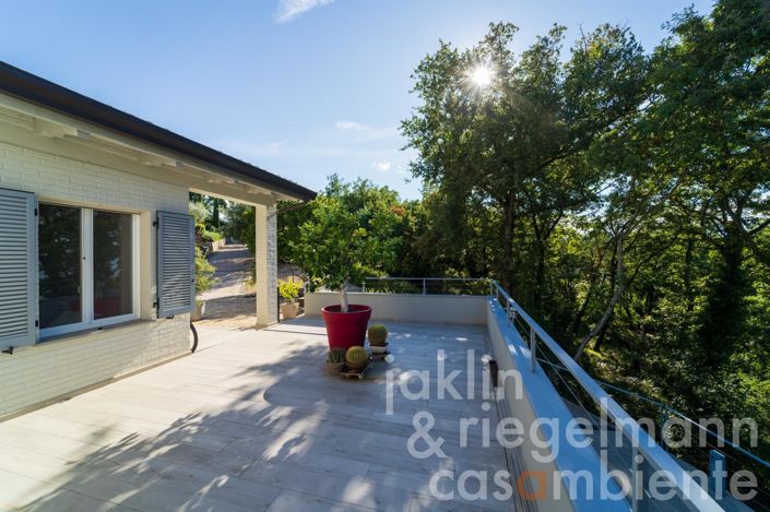 Image No.13-Maison de campagne de 3 chambres à vendre à Magione