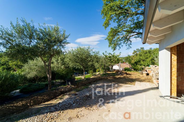 Image No.26-Maison de campagne de 3 chambres à vendre à Magione